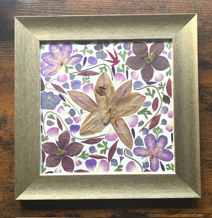 Pressed Flowers Wall Decor - You'll Never Alone